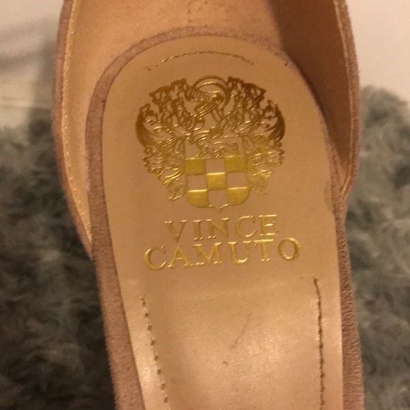 Vince Camuto Block Heels - Picture 3 of 4
